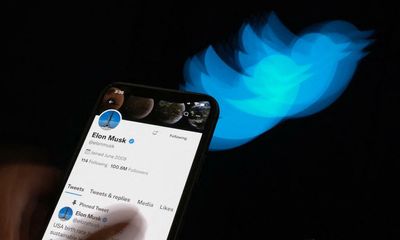 Elon Musk considers charging Twitter users $20 a month for verified accounts