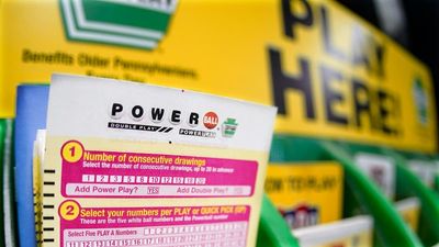 $1 billion Powerball jackpot up for grabs Monday night