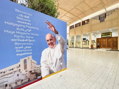 Pope urged to talk of human rights, political prisoners, in Bahrain visit