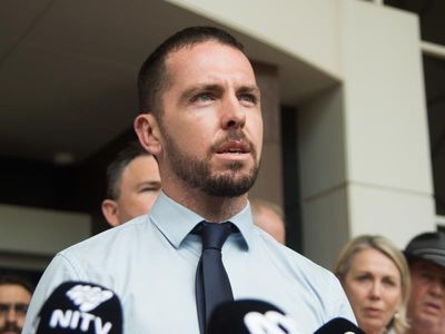 Rolfe involved in earlier 'violent' arrest