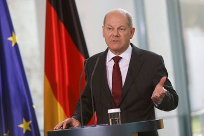 Germany's Scholz promises Ukraine further support in call with Zelenskiy