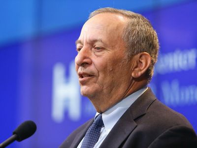 Larry Summers Says US Facing Complex Challenges: 'Curbing Inflation Comes First, But We Can't Stop There'