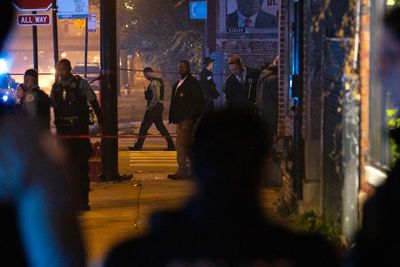 15 hurt, including 3 children, in Chicago Halloween shooting