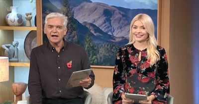 ITV This Morning's Holly Willoughby and Phillip Schofield pause show for 'breaking news' announcement