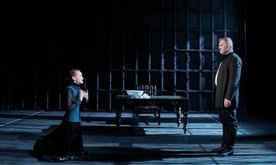 Mary review – Douglas Henshall’s courtier defends a Queen in quick-fire debate