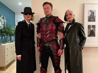 New Twitter owner Elon Musk wore an INR 6 lakh costume to Halloween party, can you guess what he's wearing?