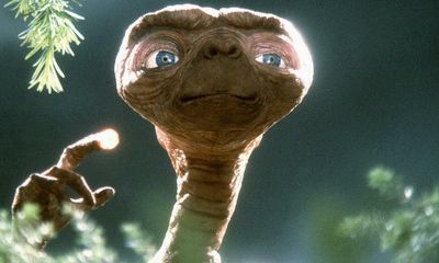 ET model from 1982 film expected to fetch $3m at auction