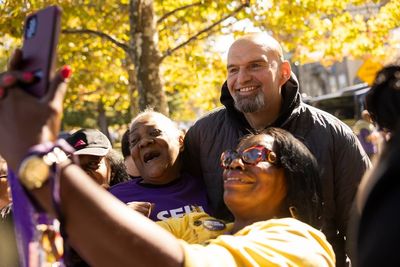 Midterm polls – latest: FiveThirtyEight forecast puts Senate on knife-edge as Obama set to stump for Fetterman