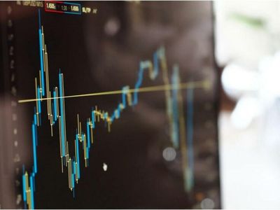 How The 60/40 Portfolio Stacks Up With The S&P 500