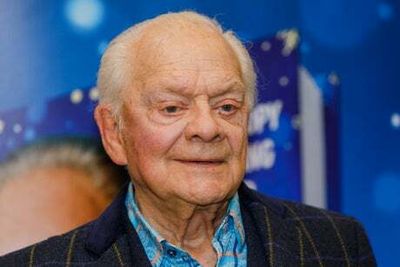 Sir David Jason reveals he still wears some of Del Boy’s clothing 20 years after Only Fools and Horses ended