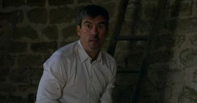 Emmerdale viewers baffled by blunder as Cain Dingle arrested for Al Chapman's murder