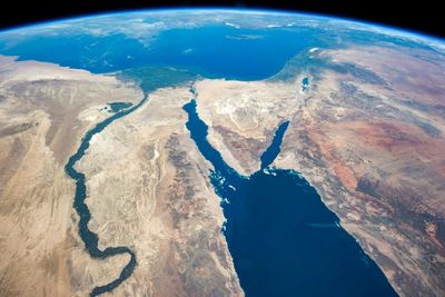 Nile is in mortal danger, from its source to the sea