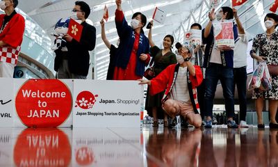 Japan Warily Welcomes Back International Travelers
