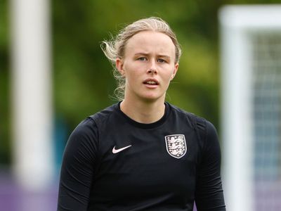 Hannah Hampton: England goalkeeper bids to rectify ‘medical issue’ after squad omission