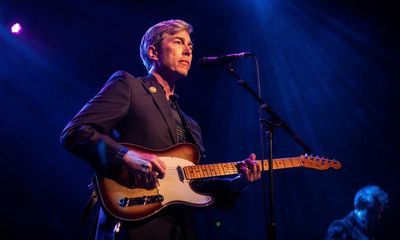 Bill Callahan review – gritty guitars and sharp-toothed Smog revival