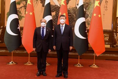 Xi Jinping assures Pakistan’s Sharif of China’s support