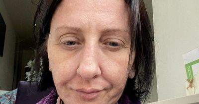 Mum looks unrecognisable in remarkable transformation after divorce and joining Tinder