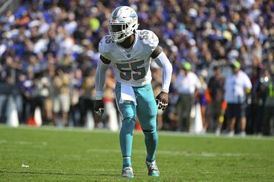 Dolphins restructure LB Jerome Baker’s contract