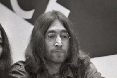 John Lennon’s glasses and Kurt Cobain guitar to headline blockbuster US auction