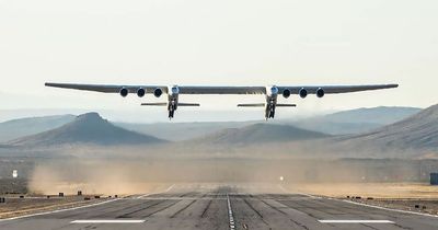 Largest plane in world seen carrying jet capable of firing hypersonic weapons