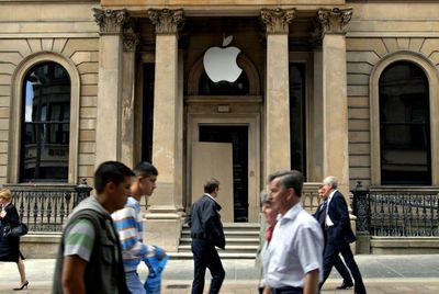 Scottish Apple shop becomes first to unionise in UK