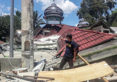 34-metre tsunami may hit Indonesia's islands in mega quake: research