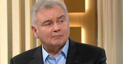 Eamonn Holmes' second health blow as he suffers 'awful pain' after fall