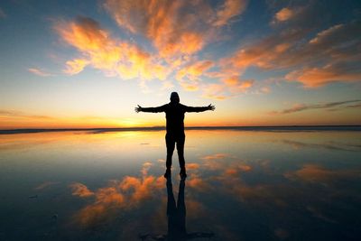 AP PHOTOS: Wonder, worry collide at Utah's famed salt flats