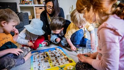 Childcare sector ramps up calls for higher wages as pre-schools forced to turn kids away