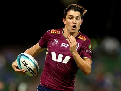 Rennie rings more changes for Wallabies