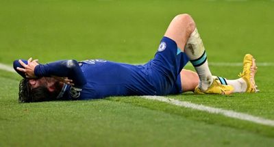 Chilwell injury sours Chelsea's win over Zagreb