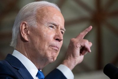 In campaign swing, Biden focuses on incumbent Democrats