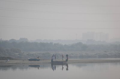 Delhi's air branded 'hazardous', spurs calls to close schools