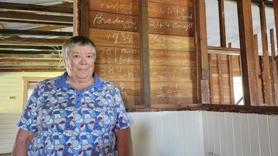 North Coast home owners doing flood repairs find chalk scoreboard detailing historic Bradman innings
