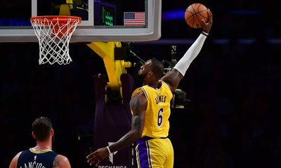 Watch: Top highlights from Lakers’ victory over Pelicans