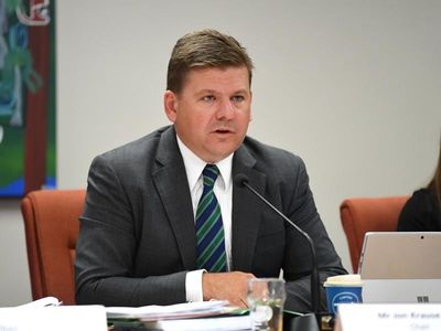 Qld watchdog's laptop probe questioned