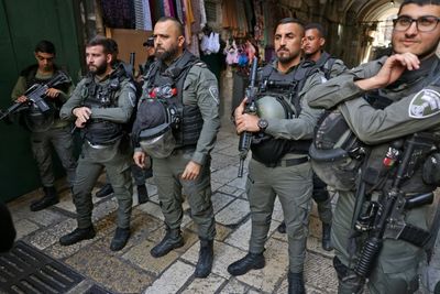 Assailant stabs officer in Jerusalem, is shot dead: Israel police