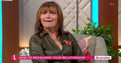 Lorraine thanks producers for stepping in during interview