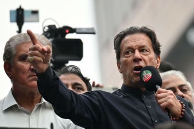 Former Pakistan PM Khan survives attempt on life