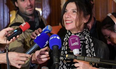 Brigitte Giraud becomes 13th woman to win Prix Goncourt