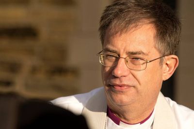 Church of England should allow same-sex marriage, says Bishop of Oxford