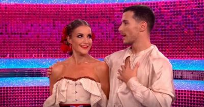 Strictly's Helen Skelton and Gorka Marquez 'grown incredibly close' - body language expert