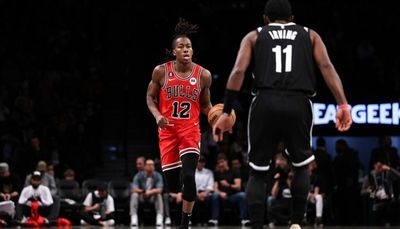 Bulls guard Ayo Dosunmu can’t replace Lonzo Ball, but he’s sure trying