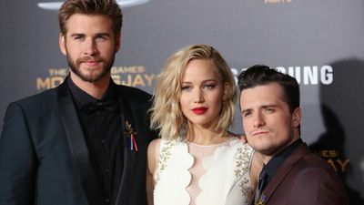J-Law Said The Hunger Games Cast Used To Get Stoned Together *This* Is My Dream Blunt Rotation