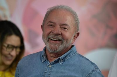 Brazil's Bolsonaro holds 'positive' meeting with Lula team