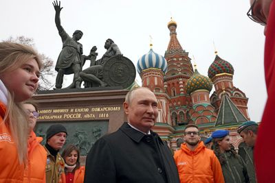Putin endorses evacuation of parts of Ukraine's Kherson region