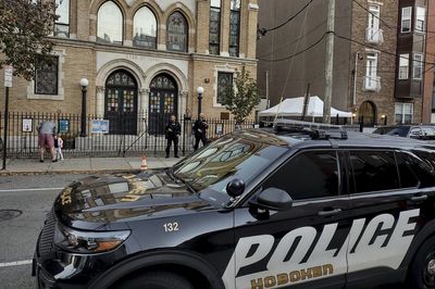 The FBI warns of a 'broad' threat to synagogues in New Jersey