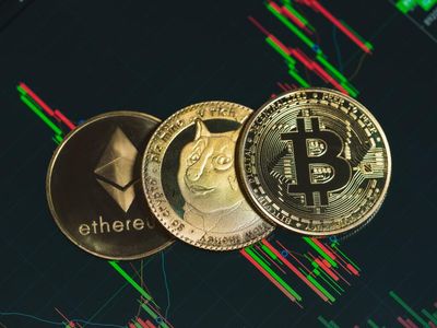 Dogecoin Plunges, Bitcoin, Ethereum Firm: Analyst Says Watch Out For This Memecoin Pattern Before Friday Jobs Data