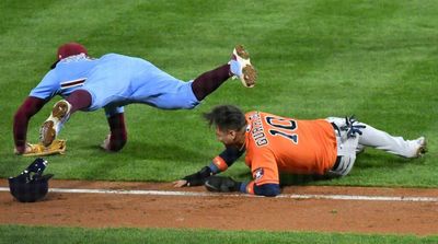 Astros’ Gurriel Takes Knee to Head During Rundown in Game 5