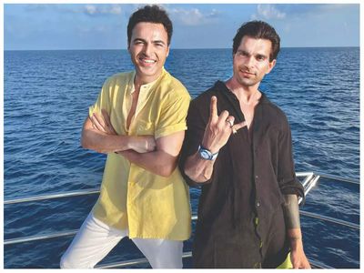 Exclusive! Best buddies Karan Singh Grover and Ayaz Khan are gearing up for fatherhood; "Karan and I talk a lot about daddy duties," reveals Ayaz